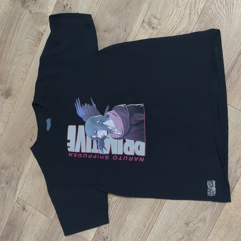 Primitive x Naruto Shippuden Itachi Sharingan men shirt size Medium